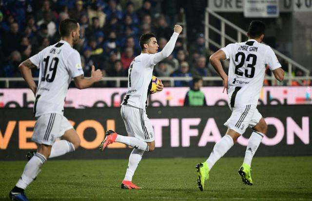  马赛主帅临场指挥显功力，换人调整助球队逆转取胜